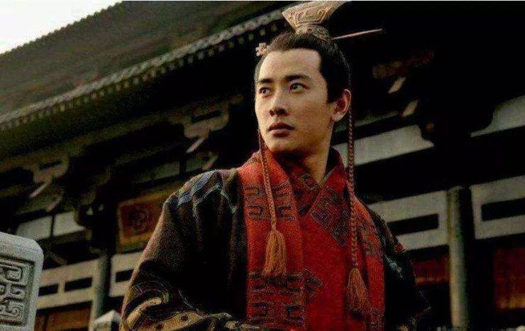 巴黎时装周明星生图：李现吴磊造型帅气
